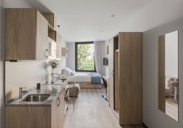 Alpha Contract - Residencia Barcelona