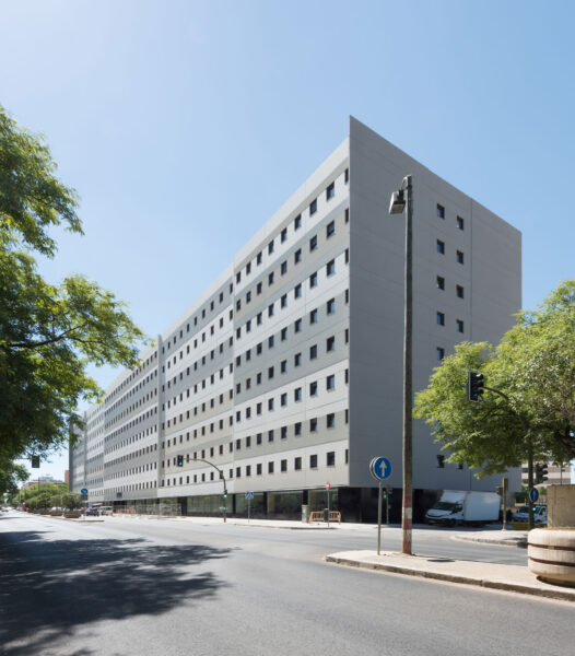 Mobiliario contract en Residencia Sevilla, Alpha Contract