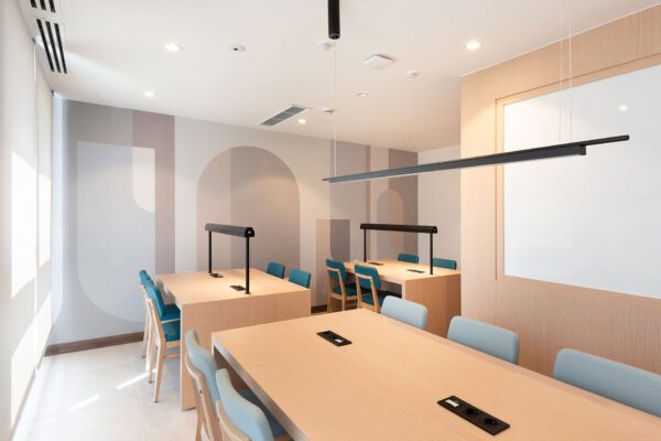Mobiliario contract para Nodis Apartamentos Hotel Pozuelo, Alpha Contract