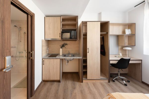 Mobiliario contract para Nodis Apartamentos Hotel Pozuelo, Alpha Contract